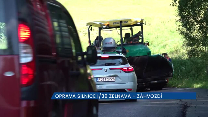 Uzavírka silnice I/39 u Želnavy, auta projíždí kyvadlově