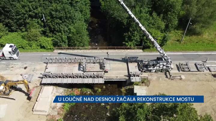 U Loučné začala mostní rekonstrukce, provoz řídí semafory a je veden na provizorním mostu