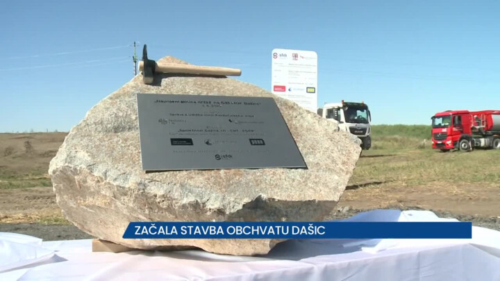 Začala stavba obchvatu Dašic,  uzavřena je silnice spojující je Kostěnicemi
