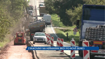 Z Bukoviny na Heřmaňák brzy po nové silnici bez výtluků, na místě je dočasné omezení dopravy