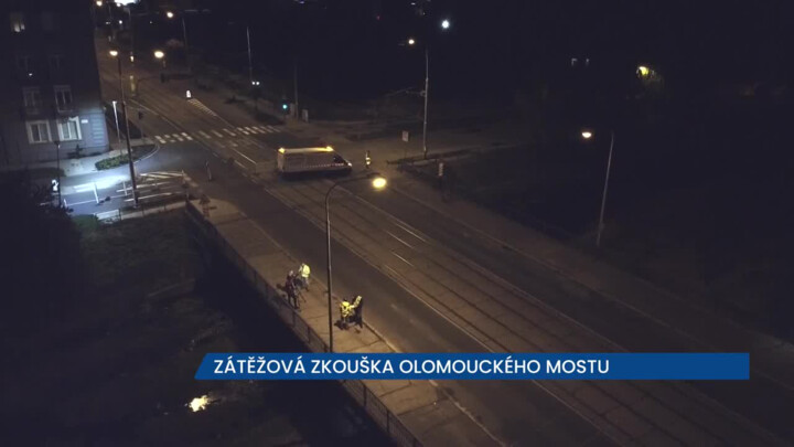 ŘSD prověřilo frekventovaný most v Olomouci zátěžovou zkouškou, test nosnosti dopadl dobře