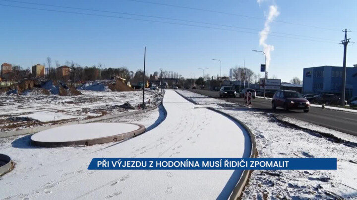 Při výjezdu z Hodonína na rychlostní silnici I/55 musí řidiči počítat se snížením rychlosti