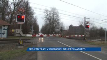 Přejezd na rušné trati z Olomouce do Přerova nahradí nadjezd