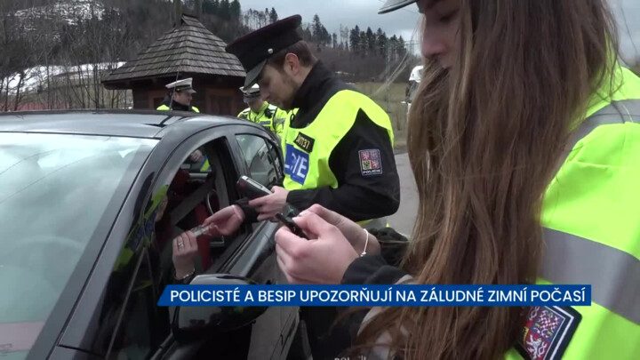 Policisté a BESIP upozorňují na záludné zimní počasí, proběhla preventivní akce v sedle Pindula