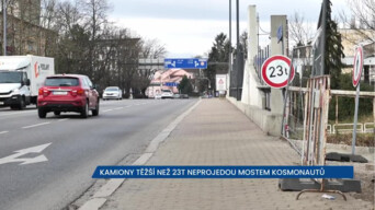 Nákladní automobily těžší než 23 tun neprojedou přes most Kosmonautů v Českých Budějovicích