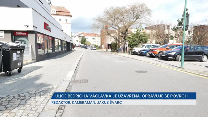 Dopravu v centru Třebíče komplikuje uzavírka ulice Bedřicha Václavka