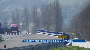 ŘSD staví most přes dálnici D55 u Napajedel