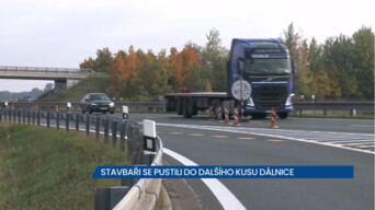 Stavbaři se na východě Čech pustili do dalšího kusu dálnice