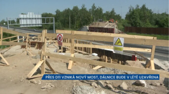 Přes D11 v Praze 20 vzniká nový most, dálnice bude v létě uzavřena