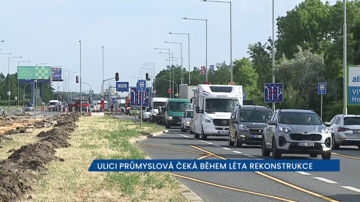 Probíhá rekonstrukce vytížené ulice Průmyslová, řidiči musí počítat s omezením