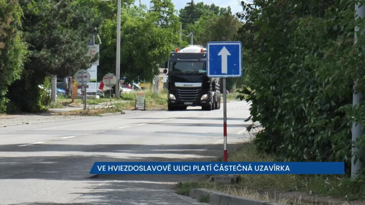 Hviezdoslavova ulice ve Slatině je zjednosměrněna, rekonstrukce by měla skončit v půlce v půlce srpna