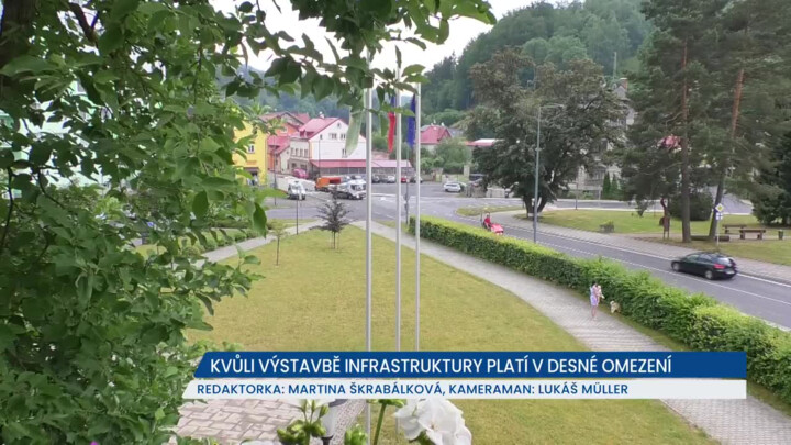 Desná buduje v lokalitě finských domků novou kanalizaci, stavba přináší omezení pro řidiče