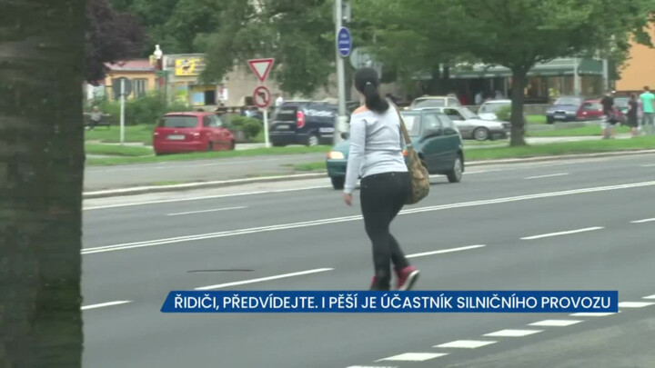 Řidiči, předvídejte a nespěchejte. I pěší je účastníkem silničního provozu, varují moravskoslezští policisté