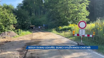 Sesuv svahu uzavřel silnici mezi Vřesovicemi a Koryčany