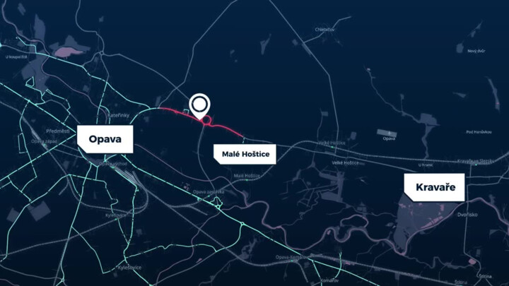 Na kruhovém objezdu u Opavy dejte pozor na rizikové místo, je častým dějištěm nehod