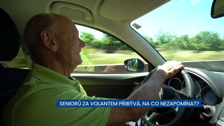 Seniorů za volantem přibývá, na co nezapomínat?
