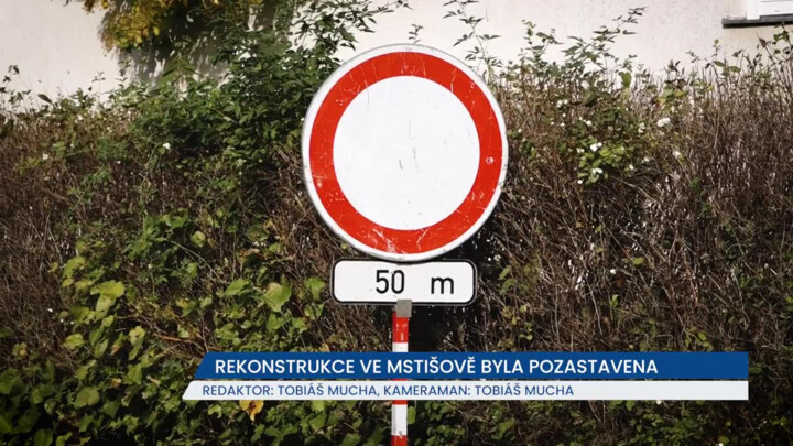 Rekonstrukce ulice Pod Lesem ve Mstišově byla pozastavena, řidiči tak mohou komunikaci využívat