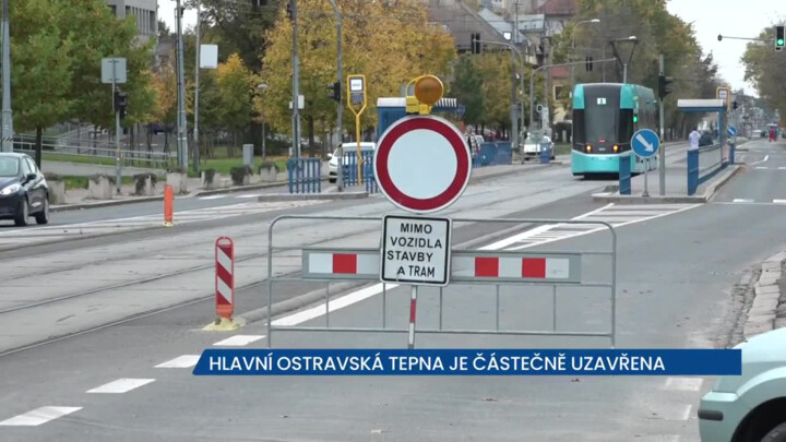 Ostravská tepna je částečně uzavřena, staví se vodovodní přípojky ke kulturnímu domu