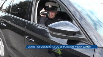Policisté v MSK zhodnotili statistiky v dopravě za rok 2023, letos se zaměří i na používání mobilů za volantem
