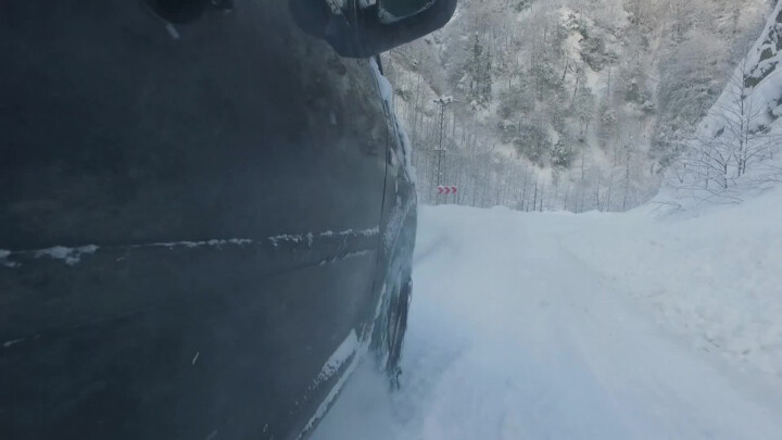 Zimní počasí dokáže zaskočit vás i vaše auto, na co nezapomenout?