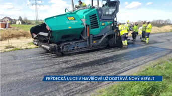 Frýdecká ulice v Havířově už dostává nový asfalt, řidiči už brzy projedou bez omezení, zatím dejte pozor