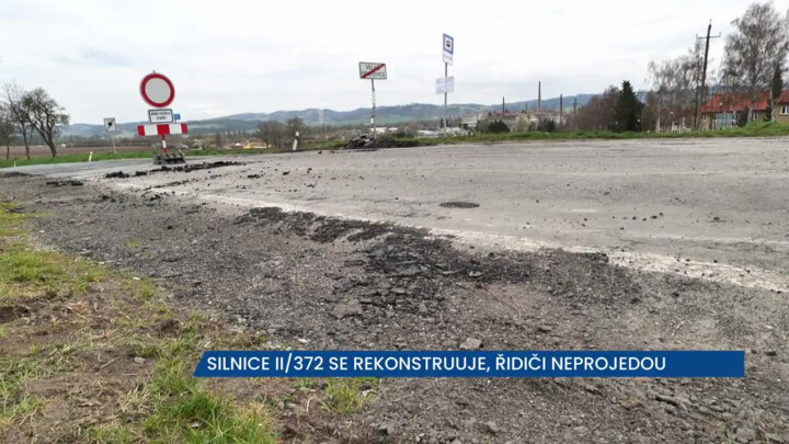 Silnice II/372 je v rekonstrukci, řidiči si zajedou, na místě je uzavírka