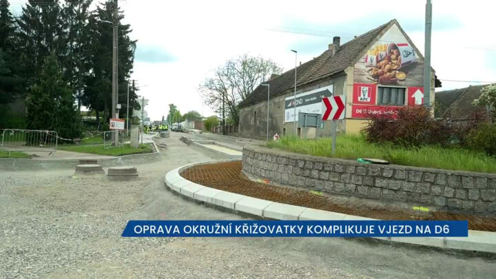 Oprava okružní křižovatky ve Velké Dobré komplikuje vjezd na D6