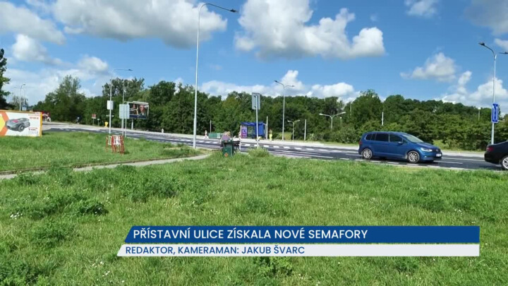 Přístavní ulice získala nové semafory, zvýšila se tak bezpečnost, v Hrázní nově platí jednosměrka