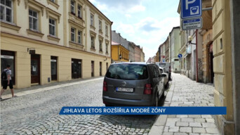 Jihlava rozšířila modré zóny, parkování ve městě by mělo být jednodušší a bezpečnější