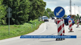 Na Novoměstské ulici ve Žďáru nad Sázavou zdrží řidiče semafory