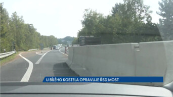 ŘSD u Bílého Kostela opravuje most, provoz řídí kyvadlově semafory i lidé