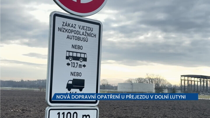 Bezpečnost na prvním místě. U přejezdu v Dolní Lutyni platí nová dopravní omezení