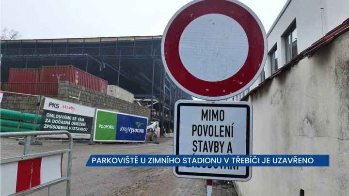 Parkoviště u zimního stadionu v Třebíči je uzavřeno