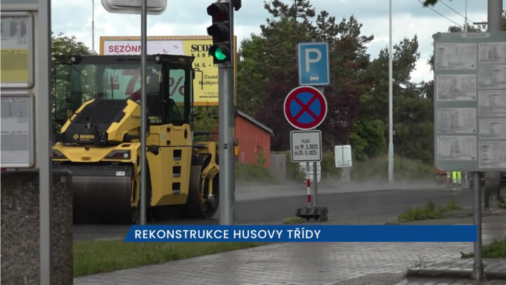 Úplná uzavírka Husovy třídy v Českých Budějovicích potrvá do 4. června, není průjezdná ani Rudolfovská ulicí v centru