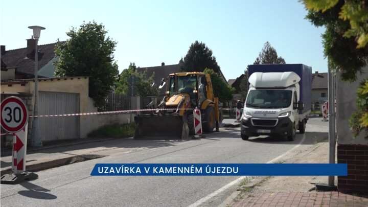 Na křižovatce v Kamenném újezdu vyměňují sítě, omezení v dopravě potrvá zhruba čtyři měsíce