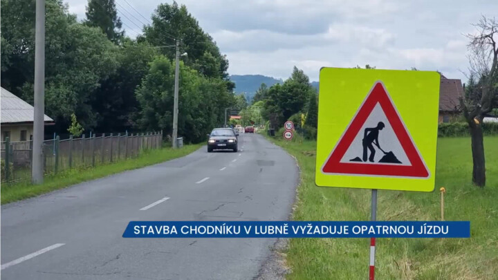 Stavba nového chodníku v Lubně vyžaduje od řidičů trpělivost