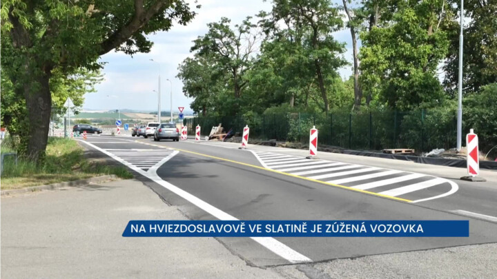 Na Hviezdoslavově v Brně se rekonstruují zastávky, v místě platí dopravní omezení