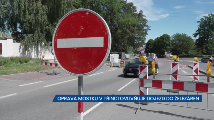 Oprava mostku v Třinci ovlivňuje dojezd do železáren, část řidičů nerespektuje zákaz