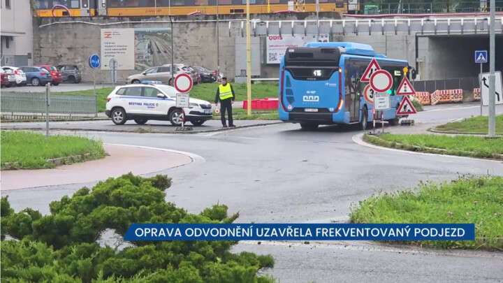 Oprava odvodnění zaplavovaného podjezdu v Havířově vyhnala auta na objížďky