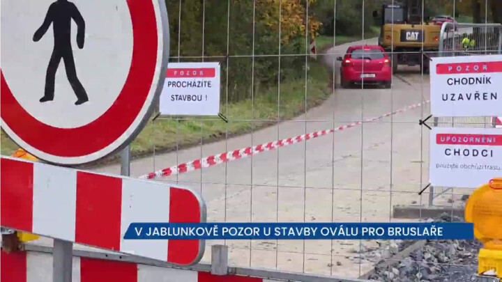 V Jablunkově pozor u stavby oválu pro bruslaře, která zasahuje do vozovky