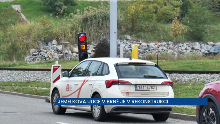 V Jemelkově ulici v Brně řídí provoz semafory, SUS JMK rekonstruuje povrch vozovky