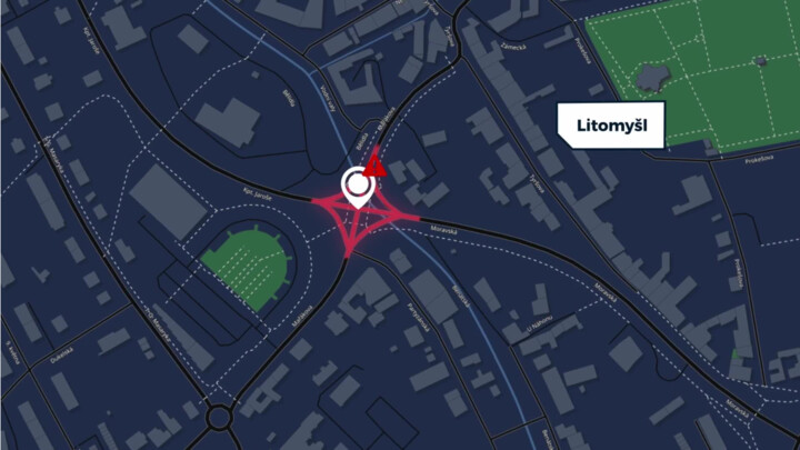 Křižovatka v Litomyšli je na hranici kapacity a často zde dochází k nehodám, čeká se na D35