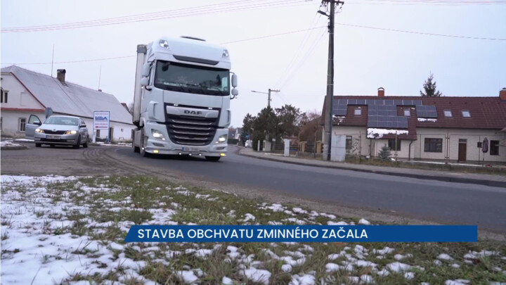 Stavba obchvatu Zminného začala, zatím se jezdí komplikovaně přes obec