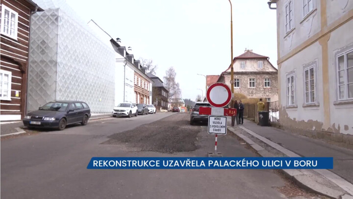 Rekonstrukce uzavřela Palackého ulici v Novém Boru