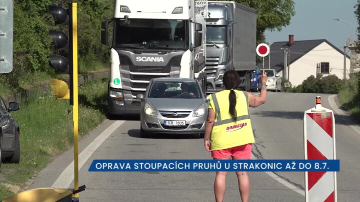 Stoupací pruhy před Strakonicemi se opravují, na semaforech se řidiči zdrží do 8. července