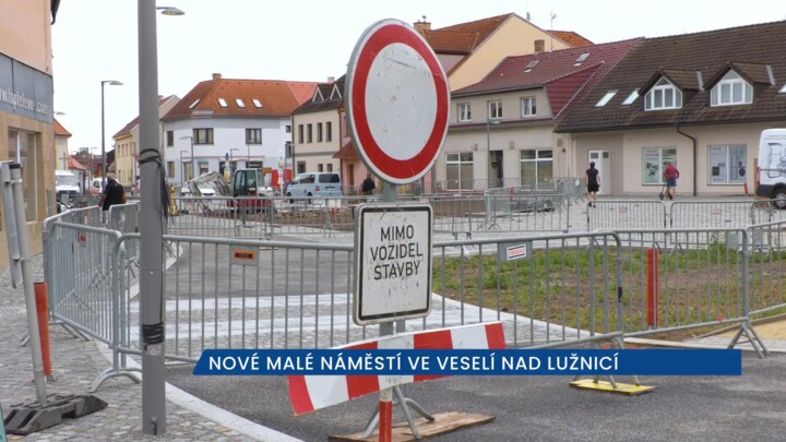 Ve Veselí nad Lužnicí se dokončuje rekonstrukce Malého náměstí, práce přináší uzavírky