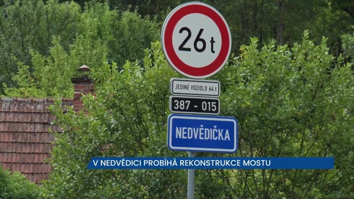 V Nedvědici se rekonstruuje most, řidiče čeká zúžená vozovka