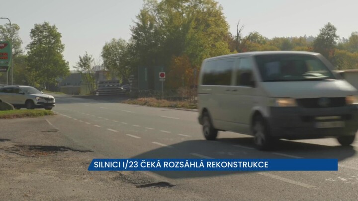 Mezi Třebíčí a Vladislaví se chystá uzavírka, momentálně je provoz řízen semafory